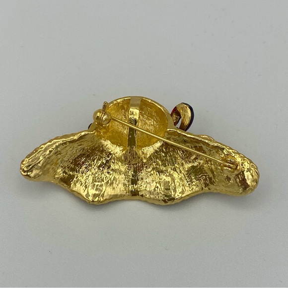 Two Red Hat Society Brooch Pins - Picture 6 of 10